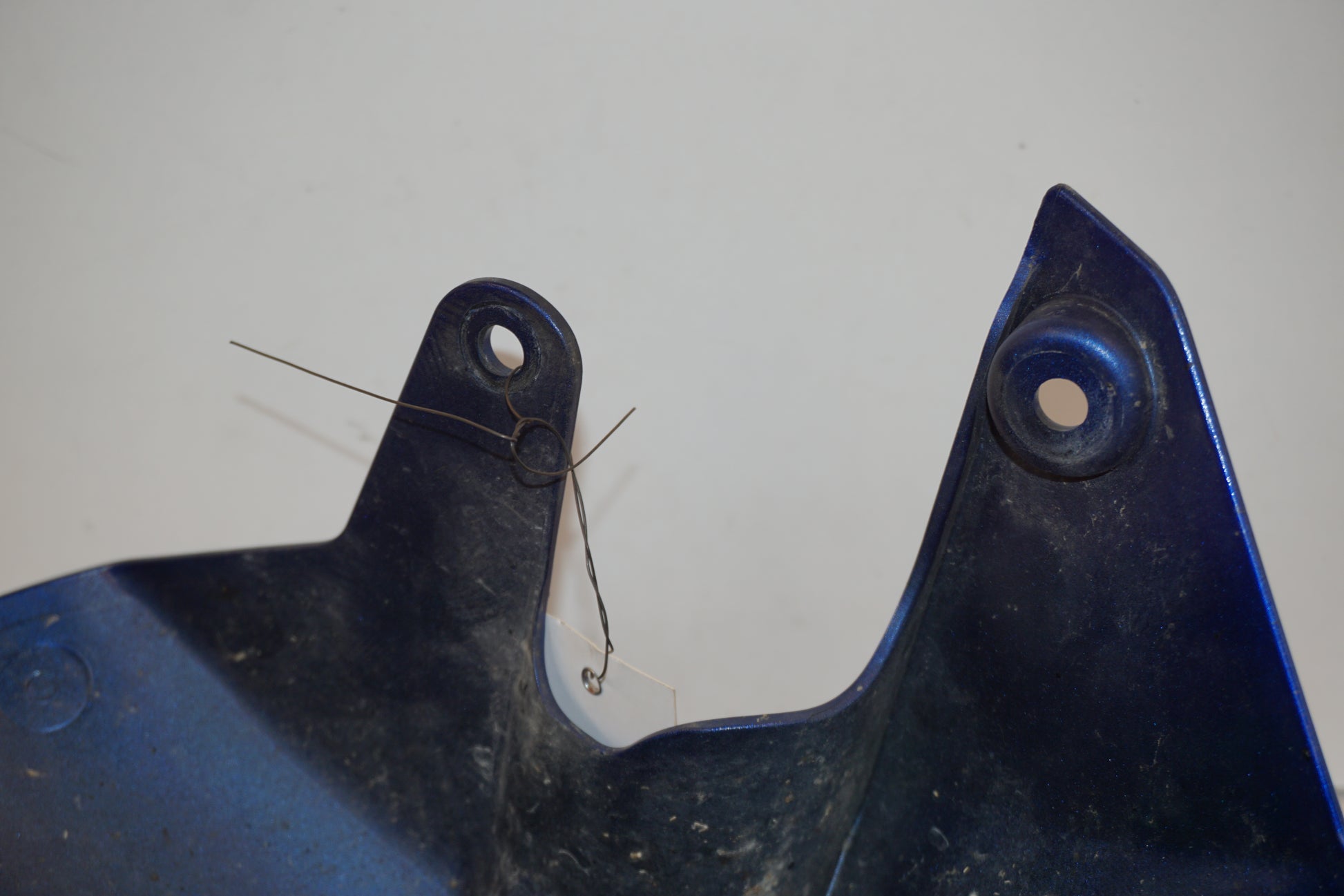 Extrabild4 på Framskärm från en Suzuki SV 650 -2003 motorcykel.