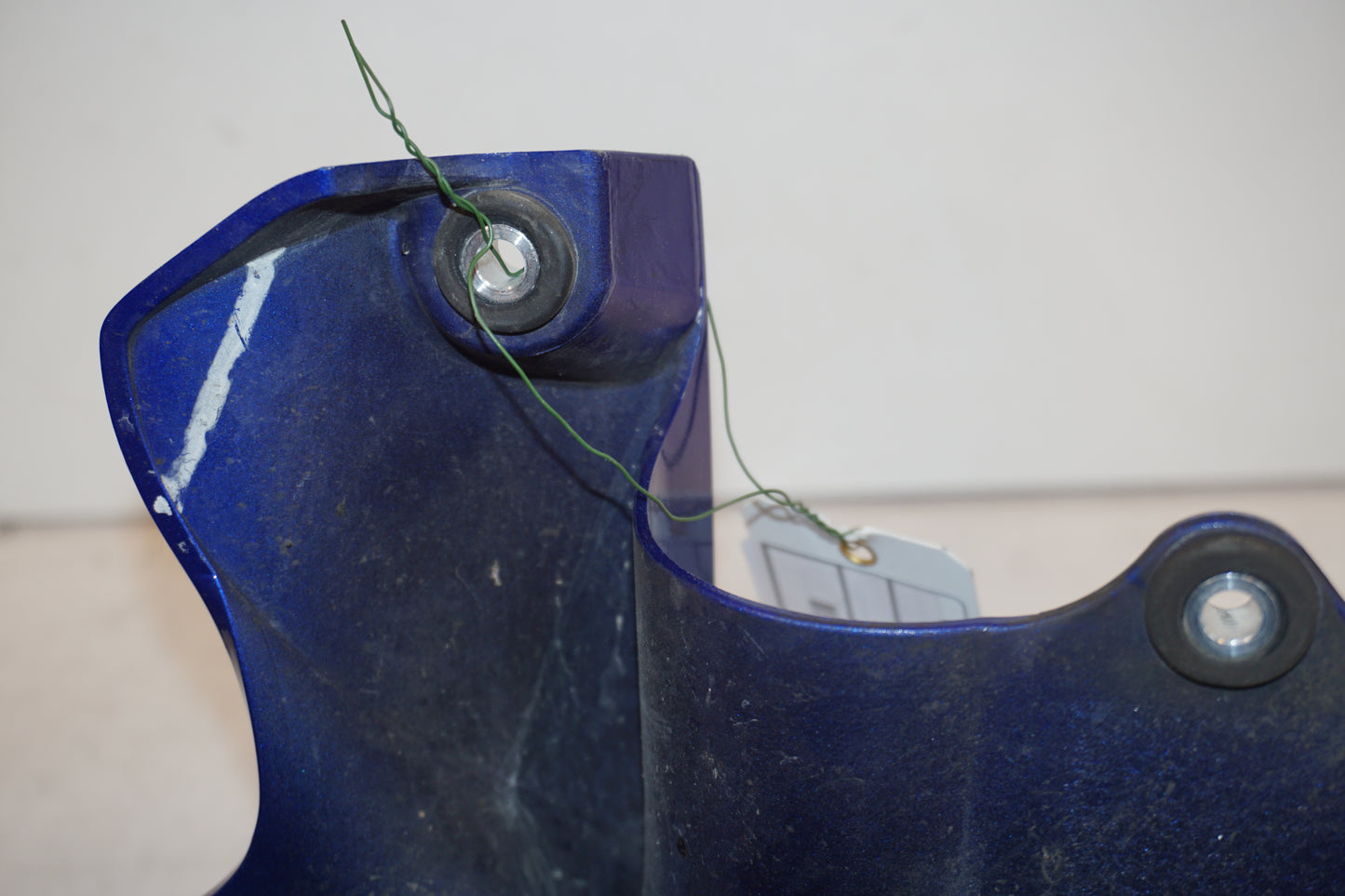 Extrabild2 på Framskärm från en Yamaha YZF R6 -2006 motorcykel.