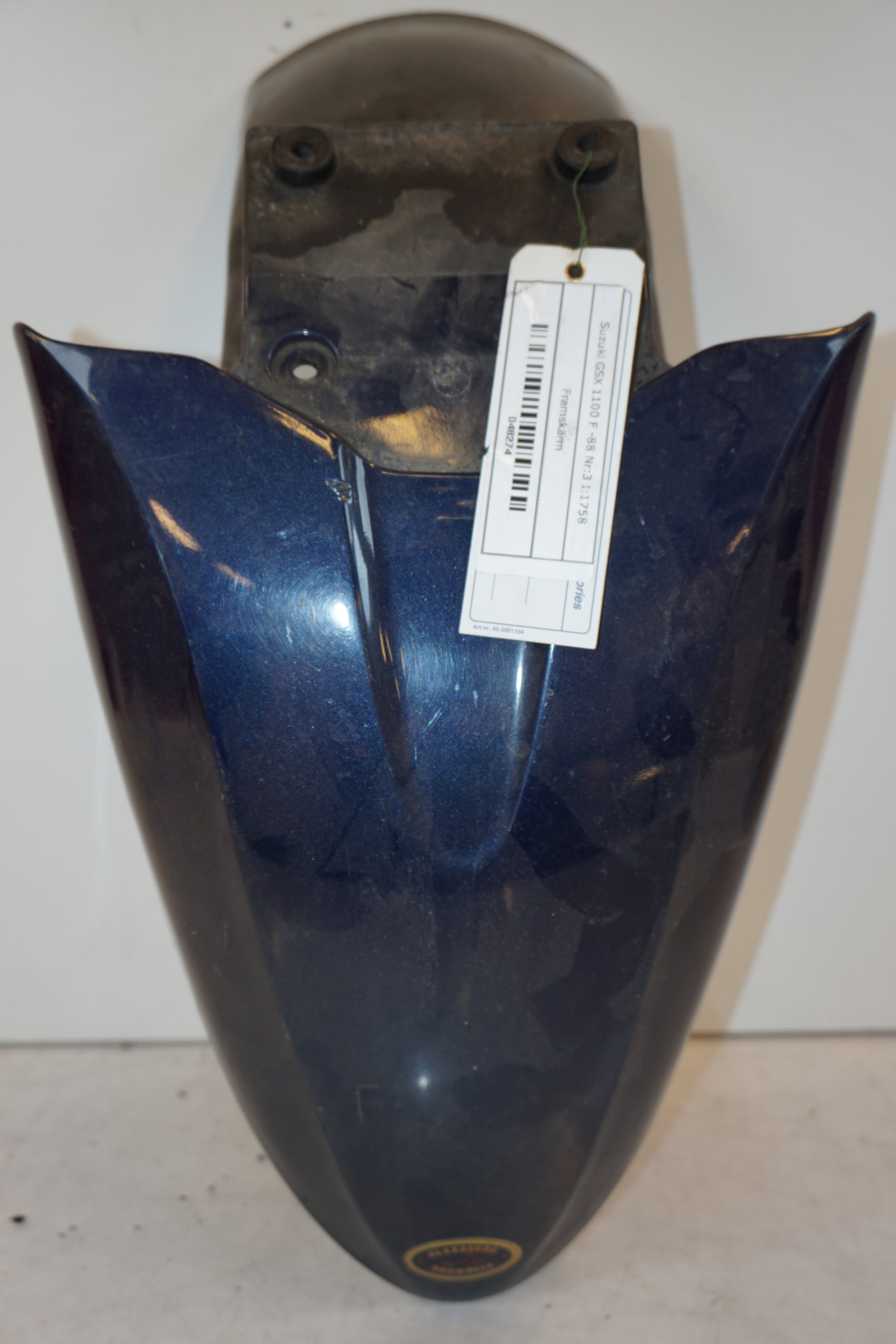 Framsidan på Framskärm från en Suzuki GSX 1100 F -1988 motorcykel.