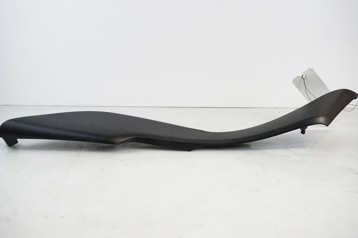 Vänster sida på Sidopanel från en Kawasaki Versys 650 -2007 motorcykel.