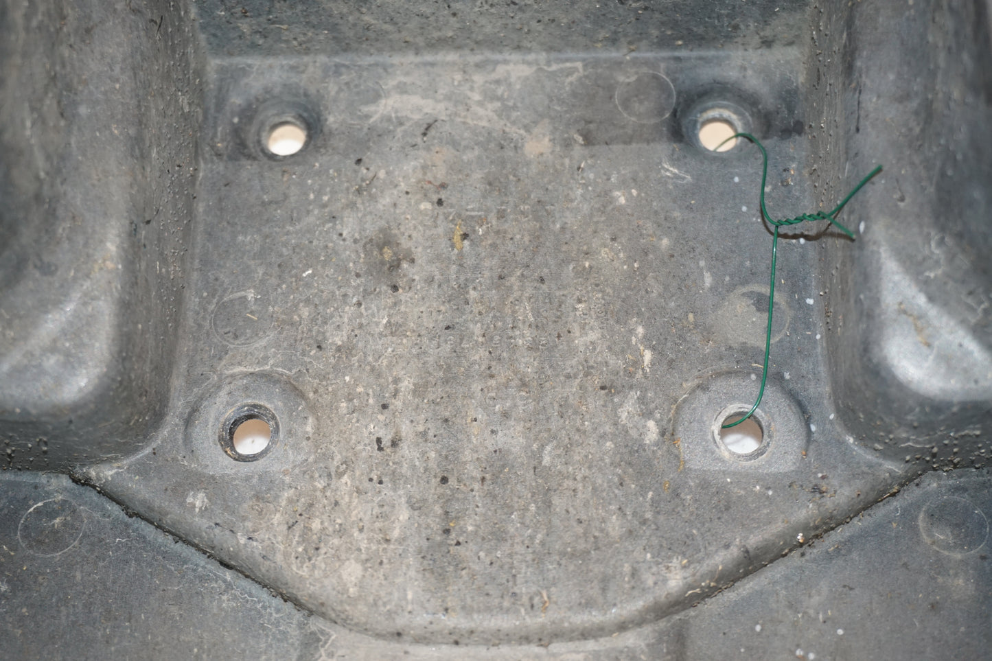 Extrabild3 på Framskärm från en Suzuki GSX 1100 F -1991 motorcykel.