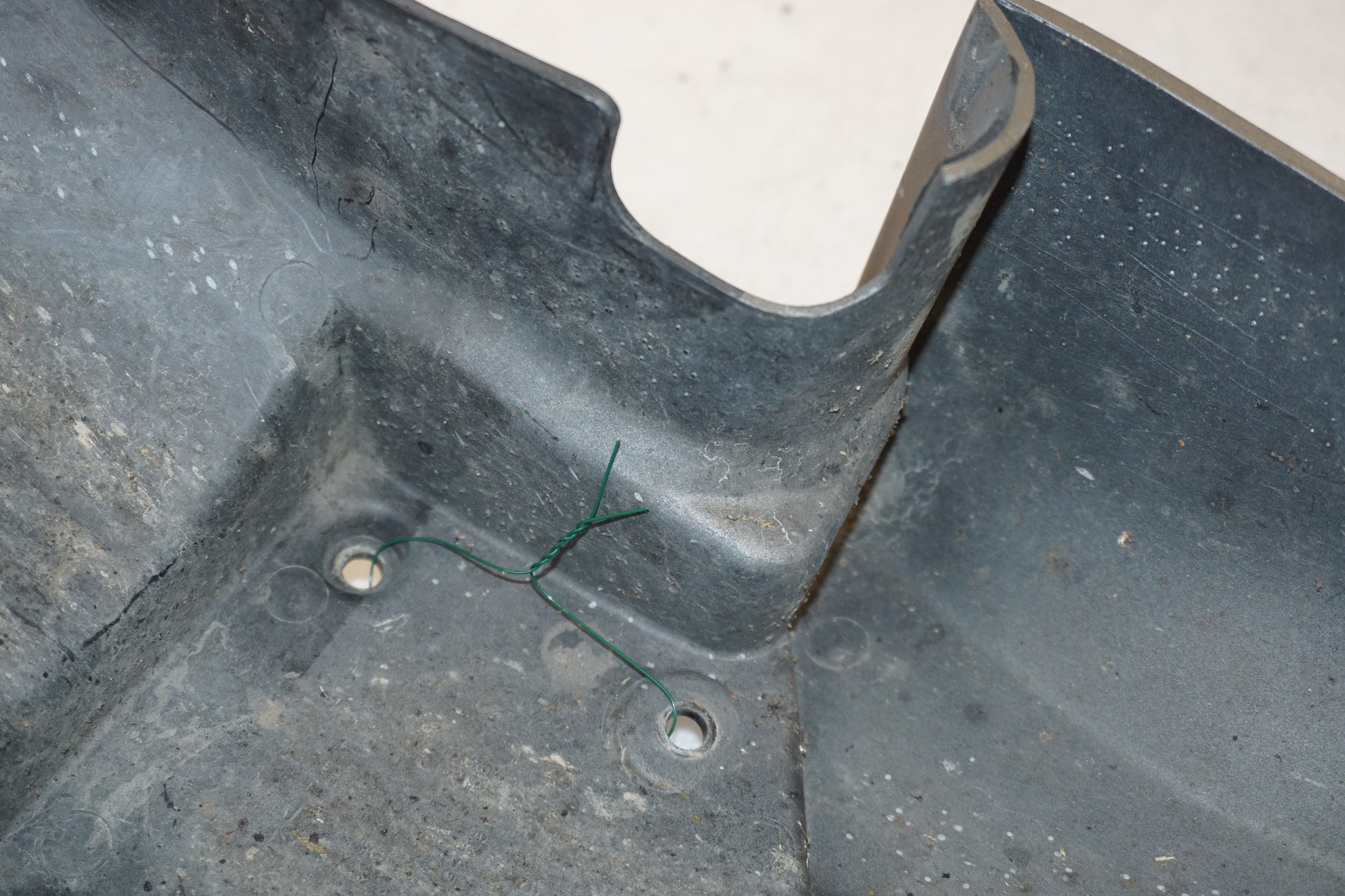 Extrabild5 på Framskärm från en Suzuki GSX 1100 F -1991 motorcykel.