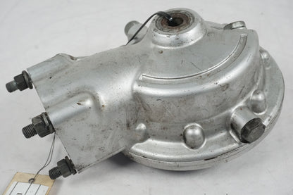 Snett nerifrån på Slutväxel från en Yamaha XV 400 -1983 motorcykel.