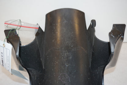 Snett nerifrån på Framskärm från en Yamaha YZF R6 -2008 motorcykel.