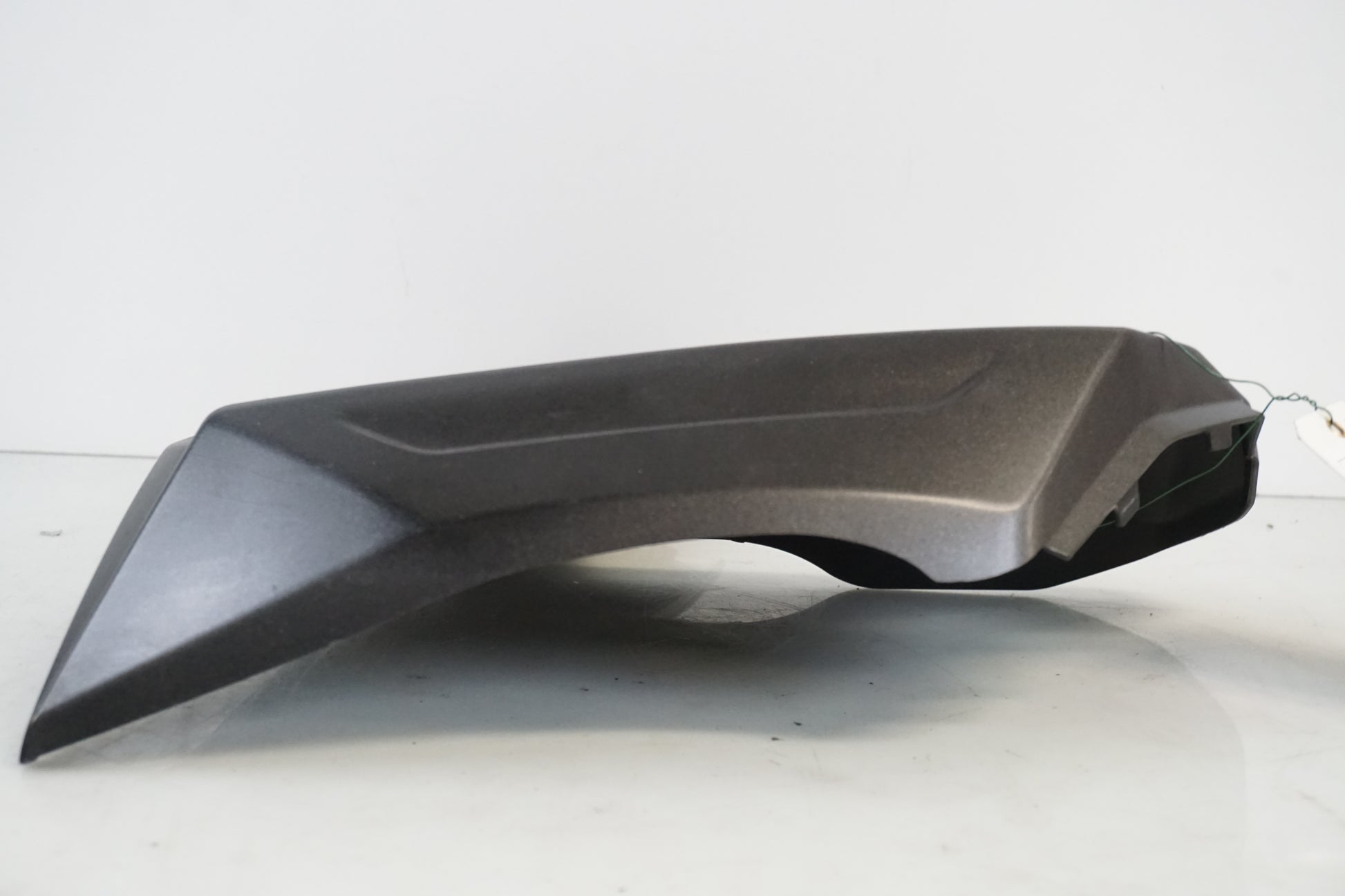 Baksidan på Sidopanel från en Kawasaki ZX-10R -2008 motorcykel.