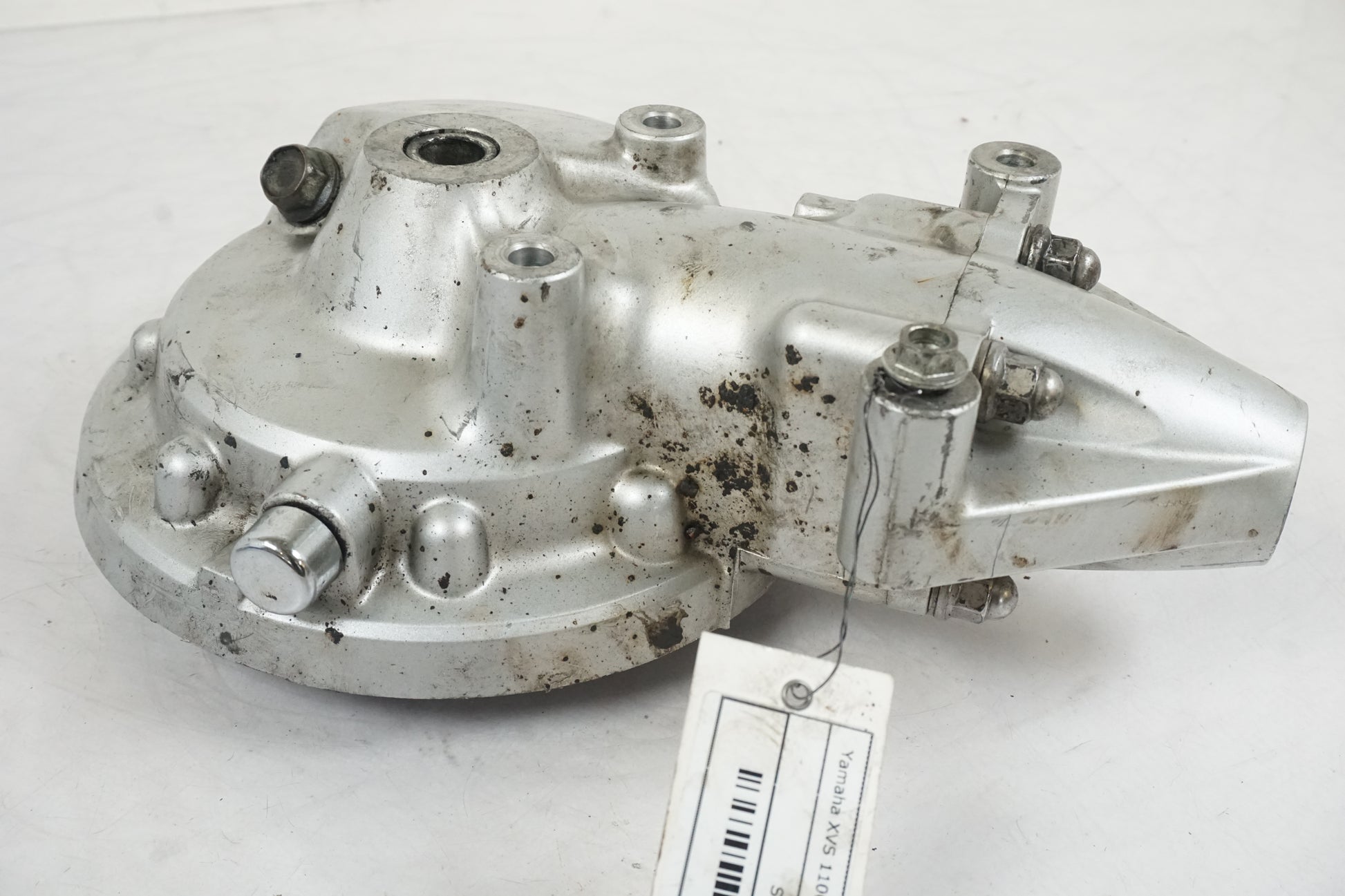 Baksidan på Slutväxel från en Yamaha XVS 1100 -2006 motorcykel.