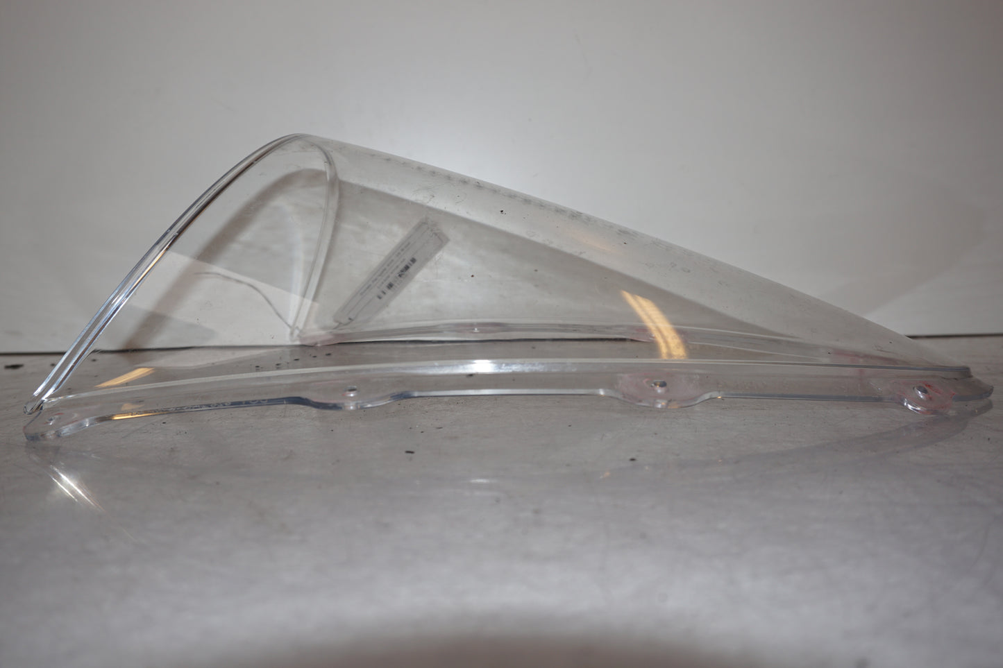 Höger sida på Vindruta från en Ducati Panigale 959 -2016 motorcykel.