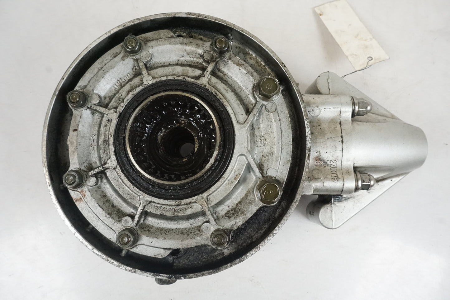 Extrabild3 på Slutväxel från en Yamaha XVS 1100 -2006 motorcykel.