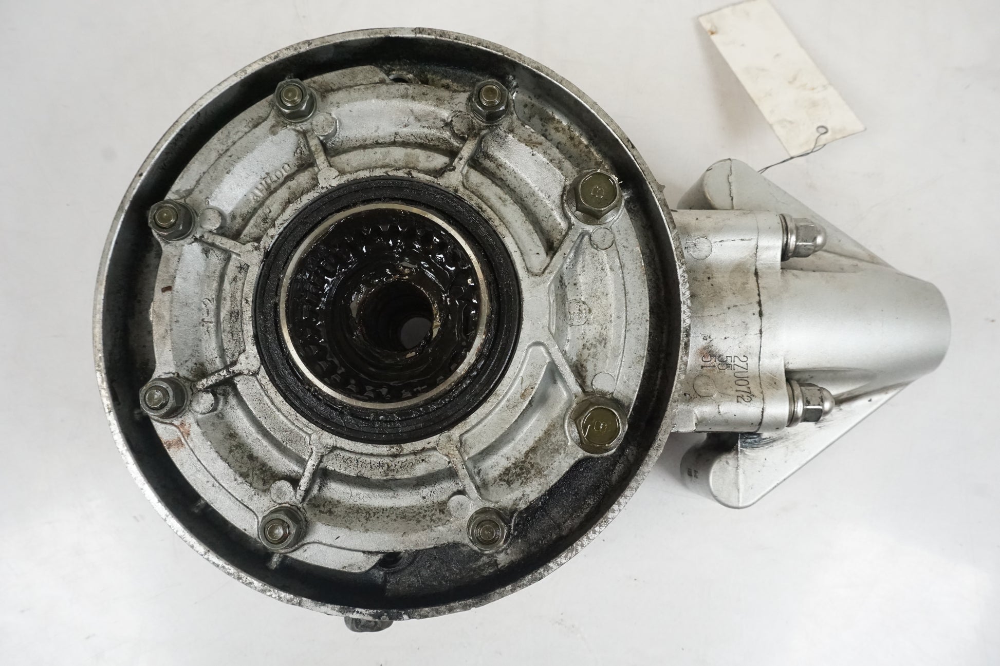 Extrabild3 på Slutväxel från en Yamaha XVS 1100 -2006 motorcykel.