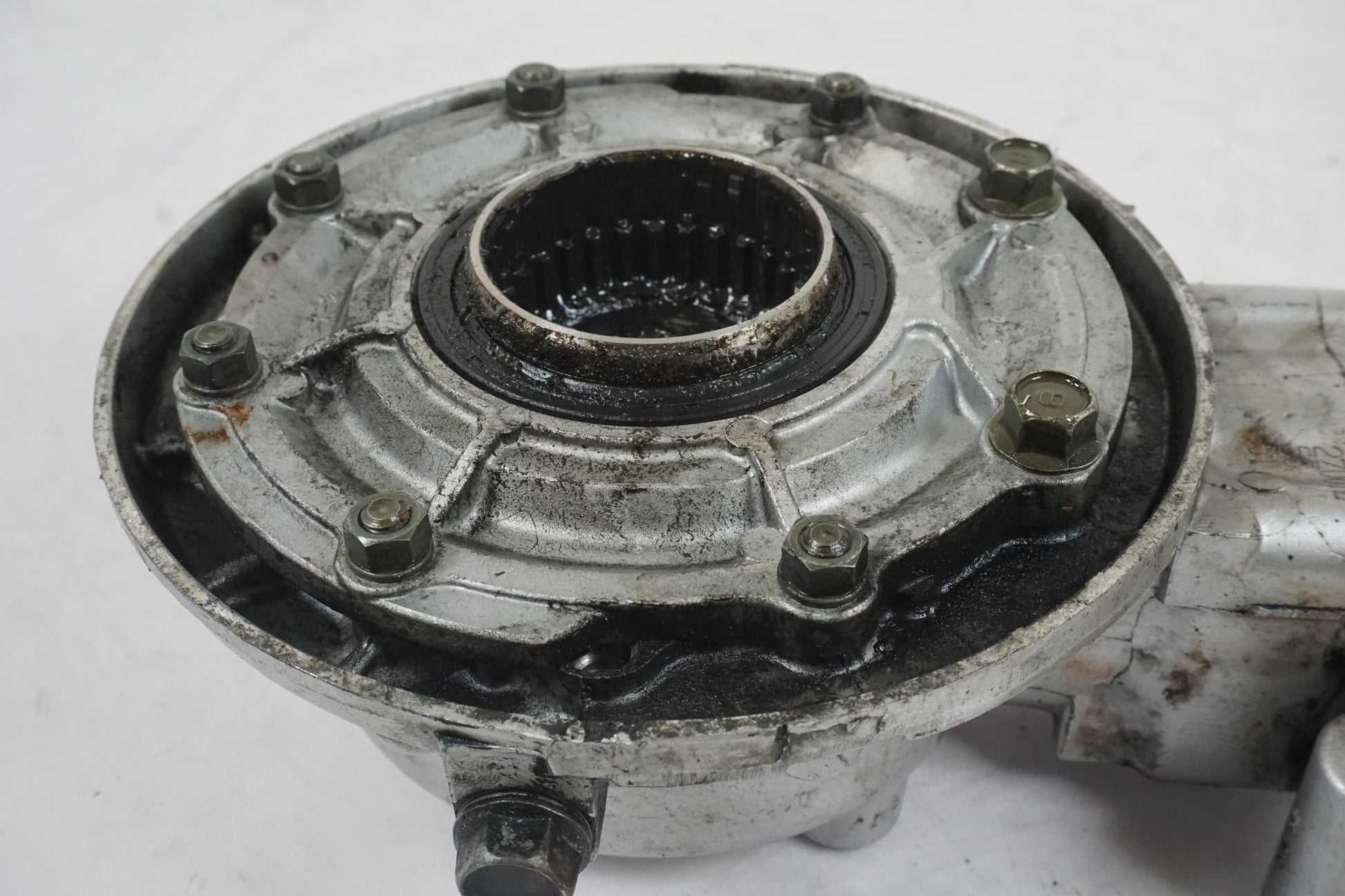 Extrabild4 på Slutväxel från en Yamaha XVS 1100 -2006 motorcykel.