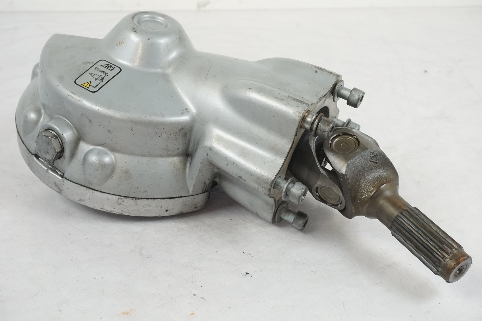 Baksidan på Slutväxel från en BMW R 850 C -1999 motorcykel.