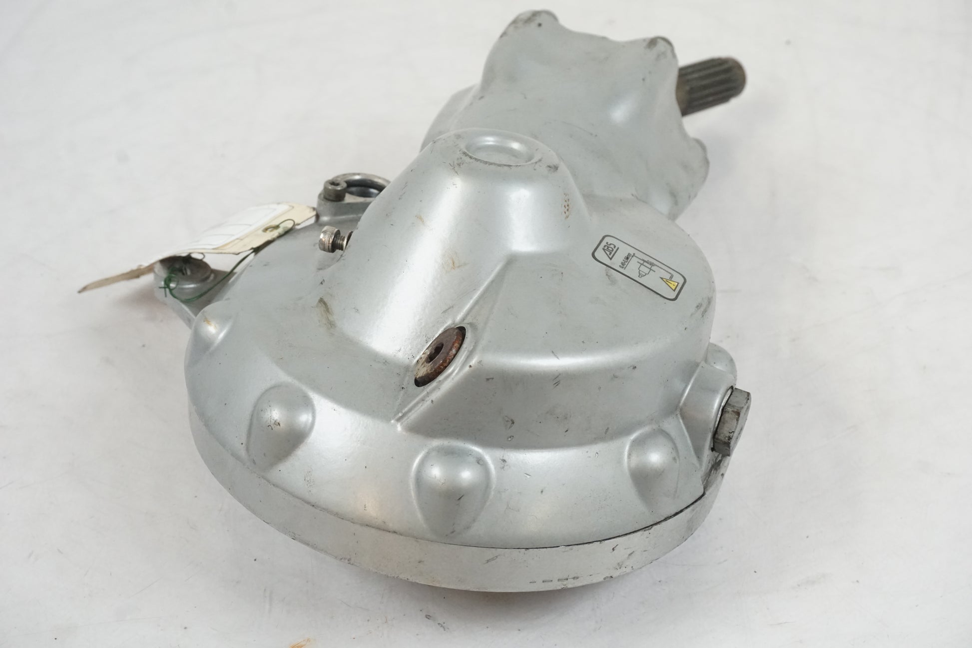 Snett nerifrån på Slutväxel från en BMW R 850 C -1999 motorcykel.