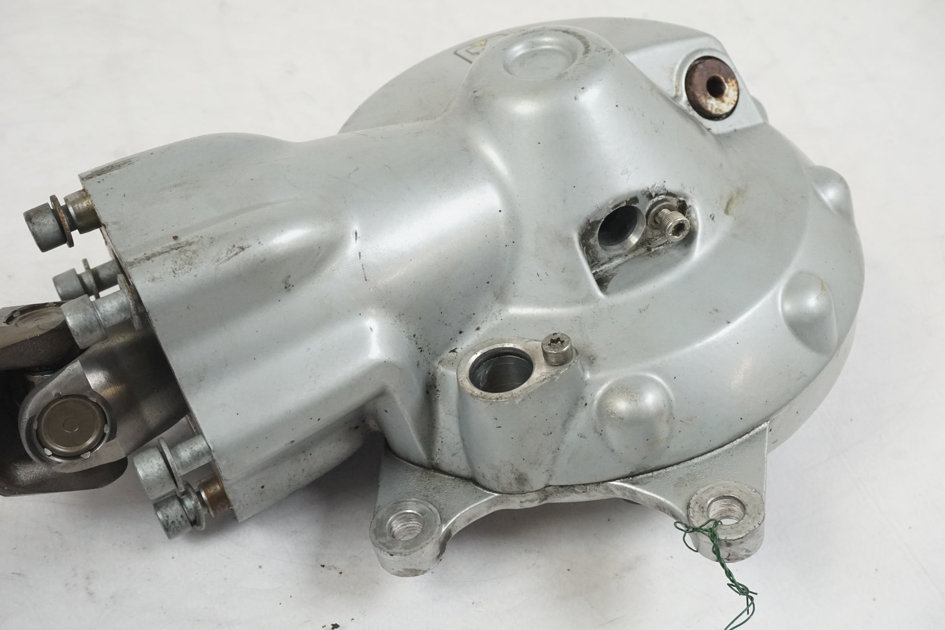 Extrabild2 på Slutväxel från en BMW R 850 C -1999 motorcykel.