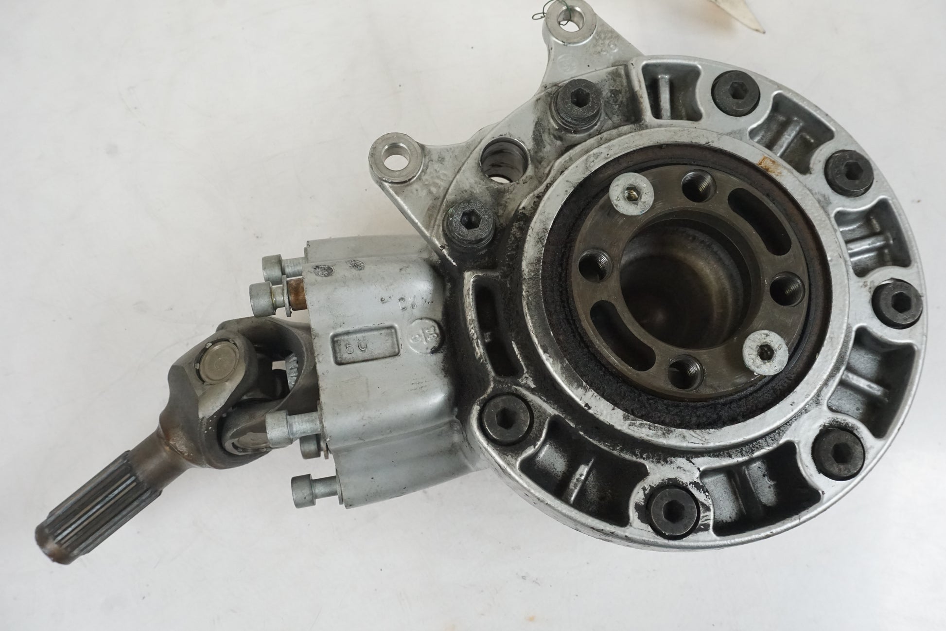 Extrabild4 på Slutväxel från en BMW R 850 C -1999 motorcykel.