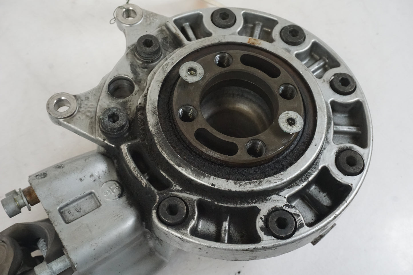 Extrabild5 på Slutväxel från en BMW R 850 C -1999 motorcykel.