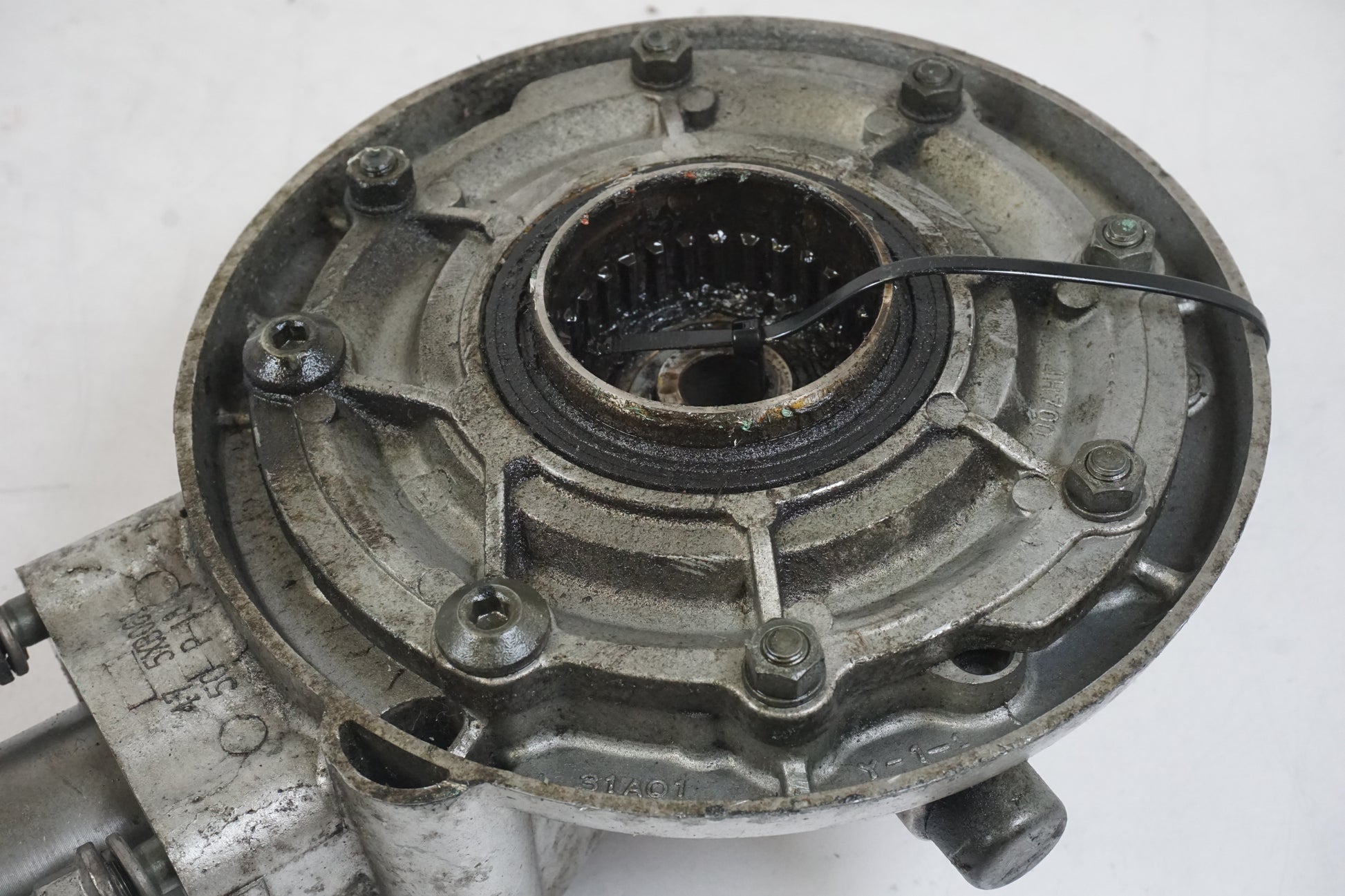 Extrabild6 på Slutväxel från en Yamaha BT 1100 -2002 motorcykel.