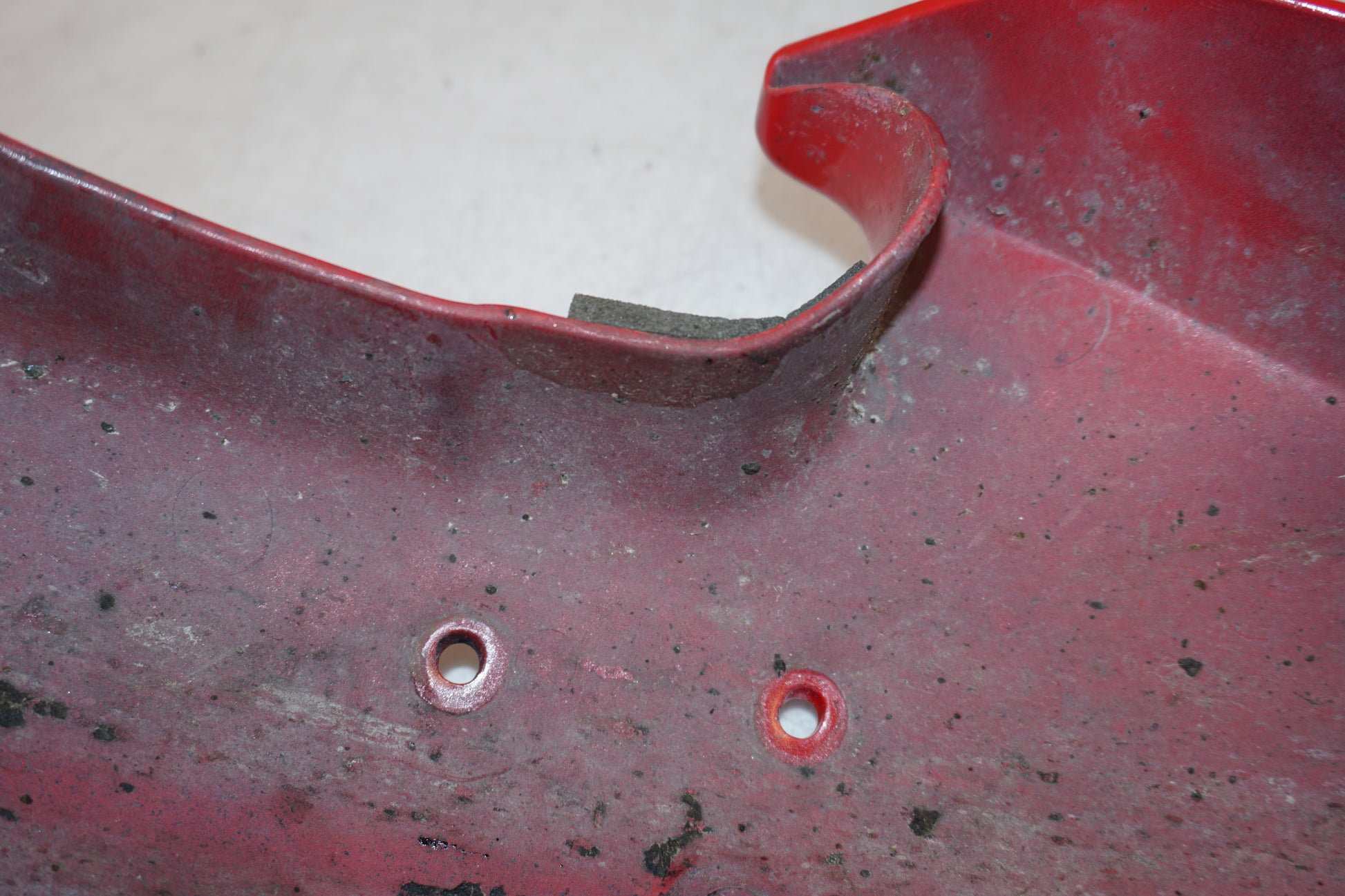 Extrabild3 på Framskärm från en Suzuki RF 600 R -1993 motorcykel.