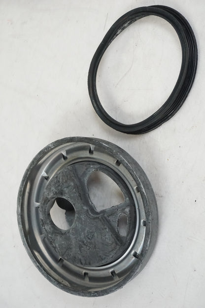 Höger sida på Bensinpump insprut från en BMW F 800 R -2011 motorcykel.