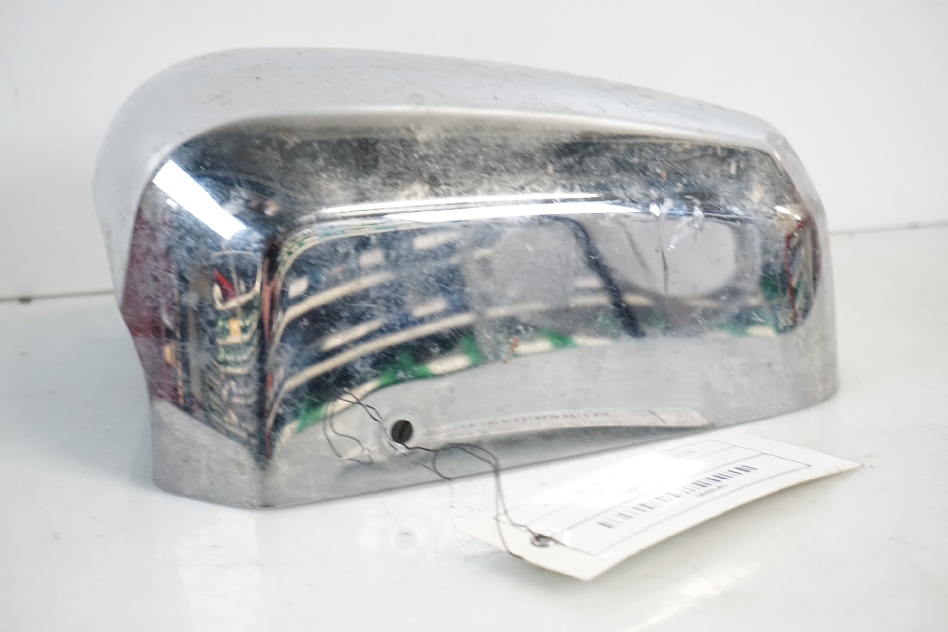 Baksidan på Dekorkåpa från en Kawasaki VN 900 -2007 motorcykel.