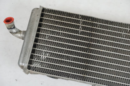 Baksidan på Vattenkyl från en Gasgas SM450 -2007 motorcykel.