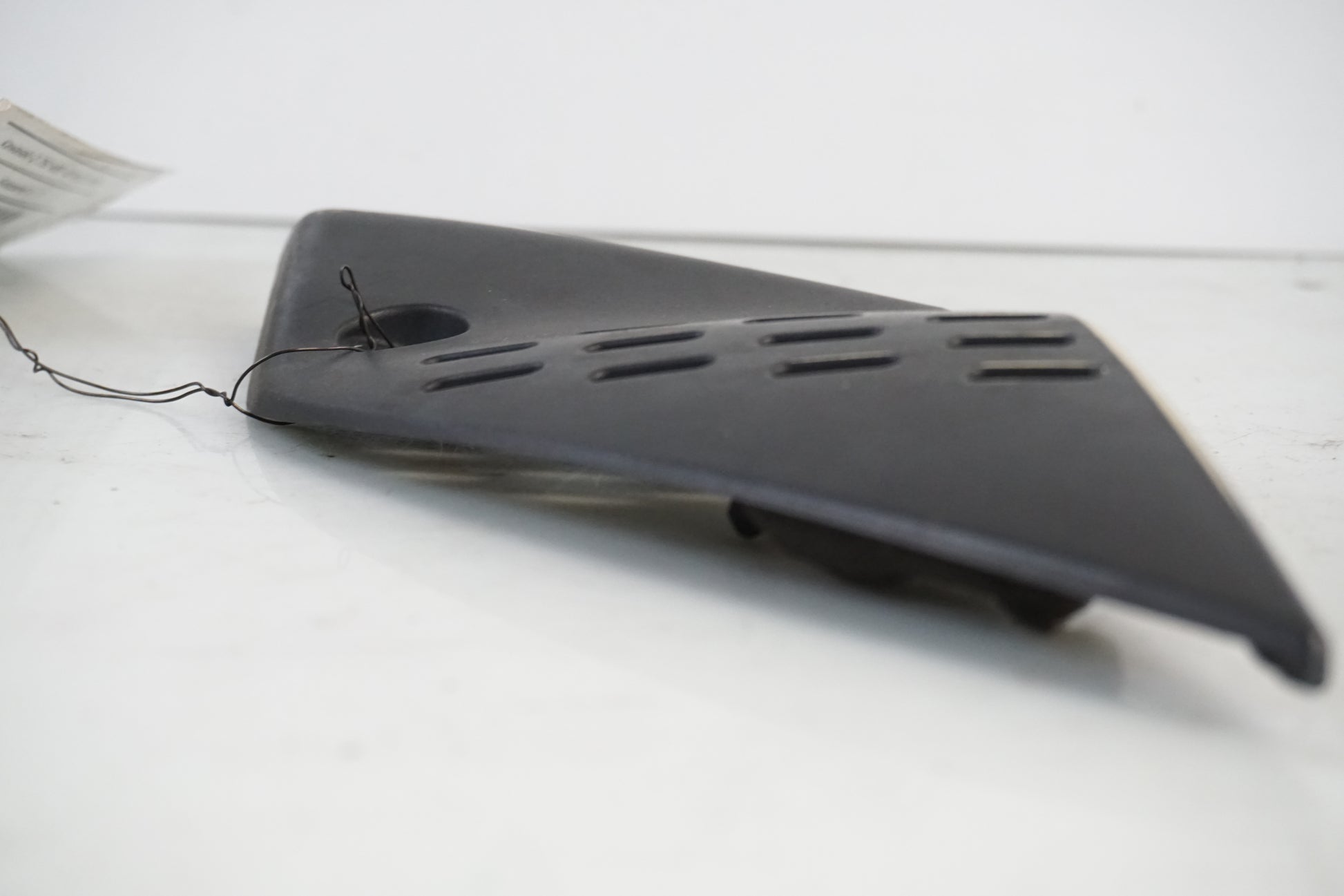 Vänster sida på Sidopanel från en Kawasaki Z 750 -2008 motorcykel.