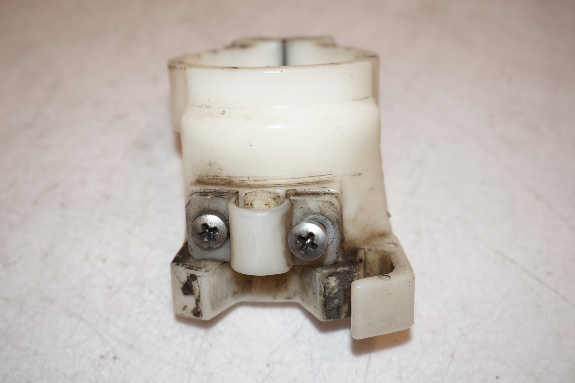 Extrabild1 på Framskärmsstag från en Yamaha TT 600 R -1997 motorcykel.