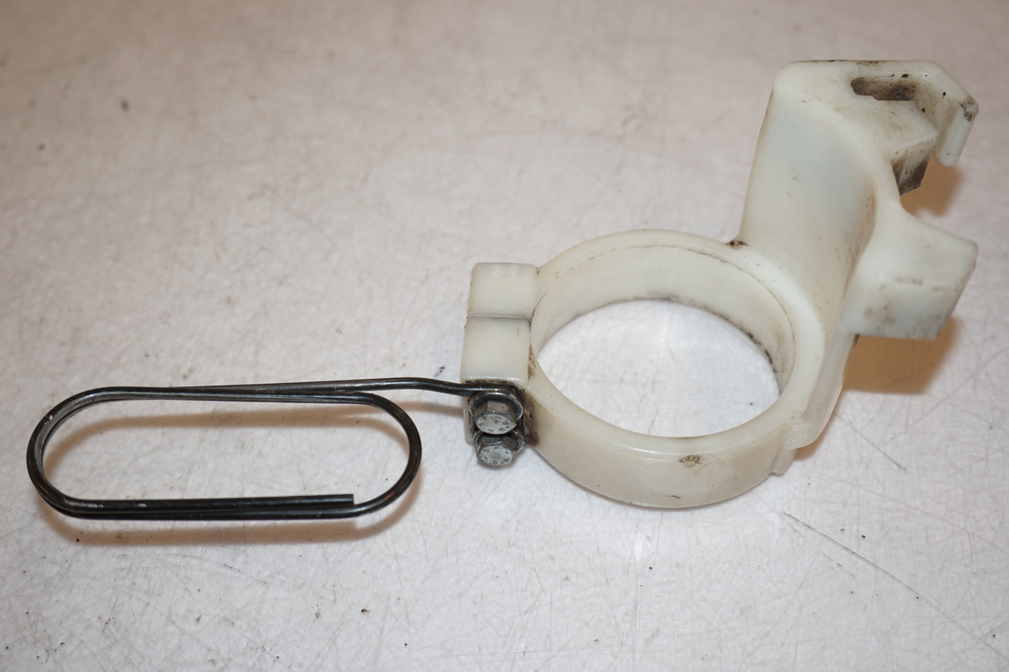 Extrabild3 på Framskärmsstag från en Yamaha TT 600 R -1997 motorcykel.