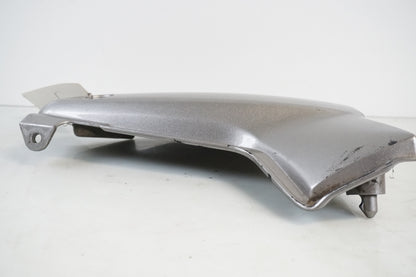 Vänster sida på Sidopanel från en Kawasaki ZR-X 1200 S -2001 motorcykel.