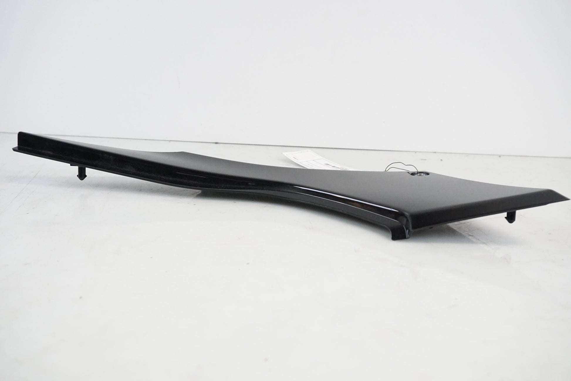 Vänster sida på Sidopanel från en Kawasaki Ninja 300 -2013 motorcykel.