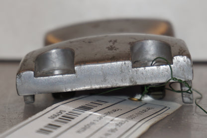 Höger sida på Framskärmens aluplatta från en Yamaha XV 1100 -1998 motorcykel.