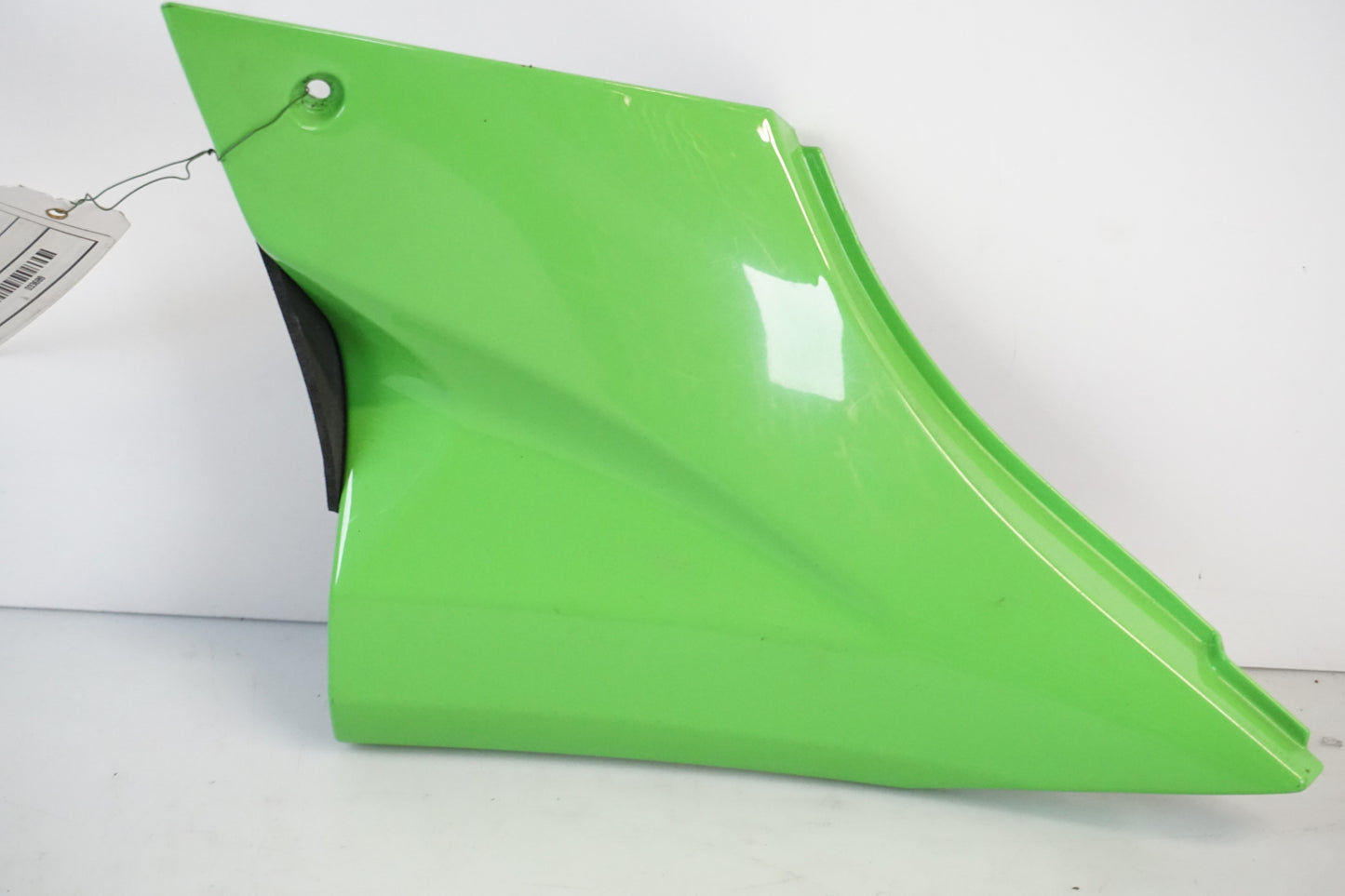 Framsidan på Sidopanel från en Kawasaki ZX-10R -2007 motorcykel.