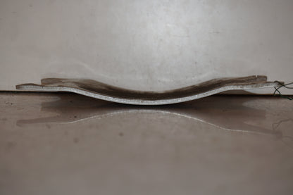 Baksidan på Framskärmens aluplatta från en Yamaha FZR 1000 -1988 motorcykel.