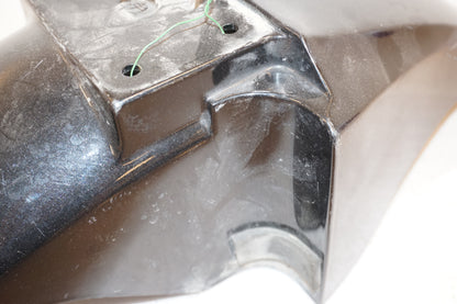 Vänster sida på Framskärm från en Suzuki GS 500 -2005 motorcykel.