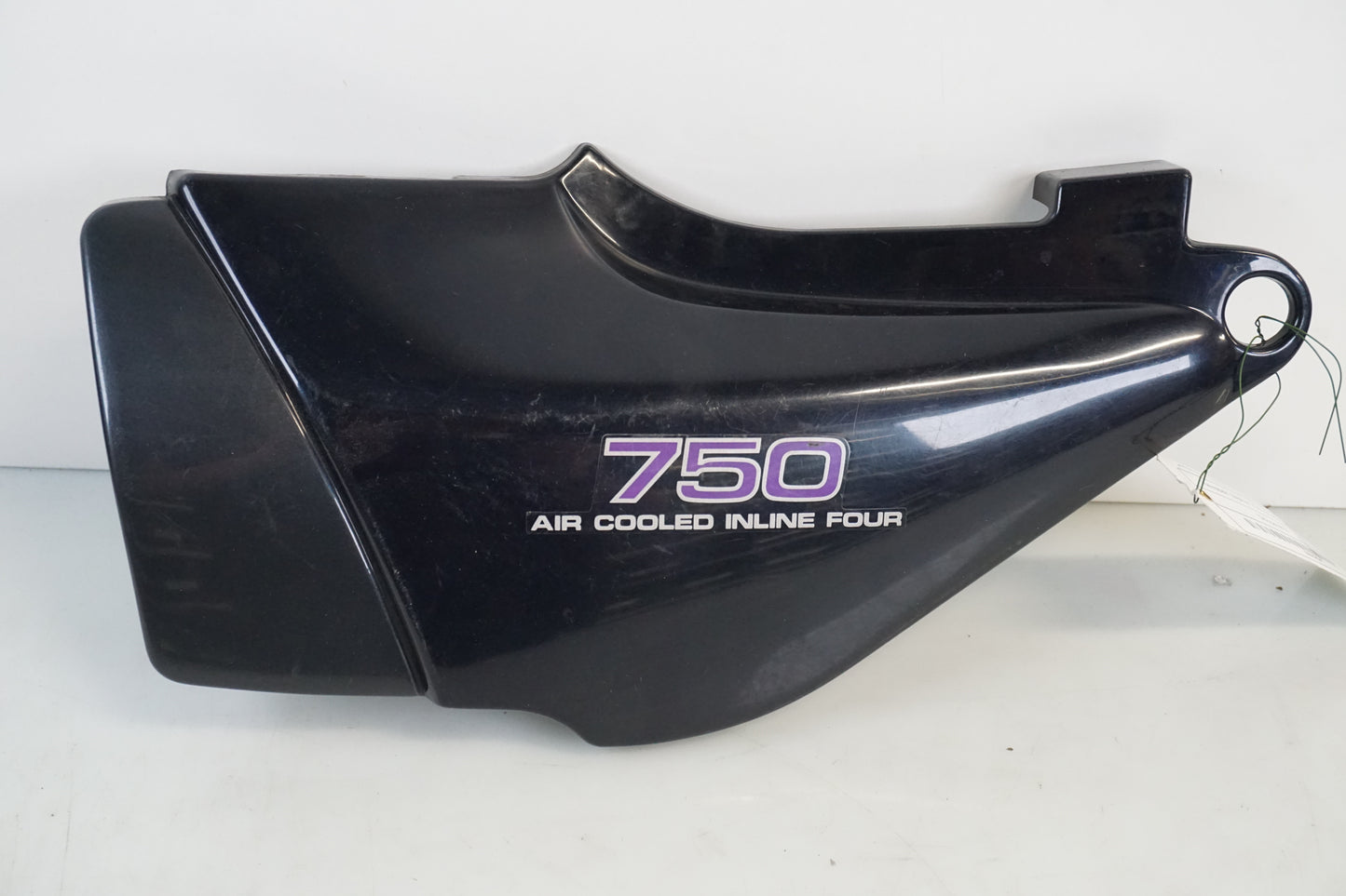 Framsidan på Sidopanel från en Kawasaki Zephyr 750 -1991 motorcykel.