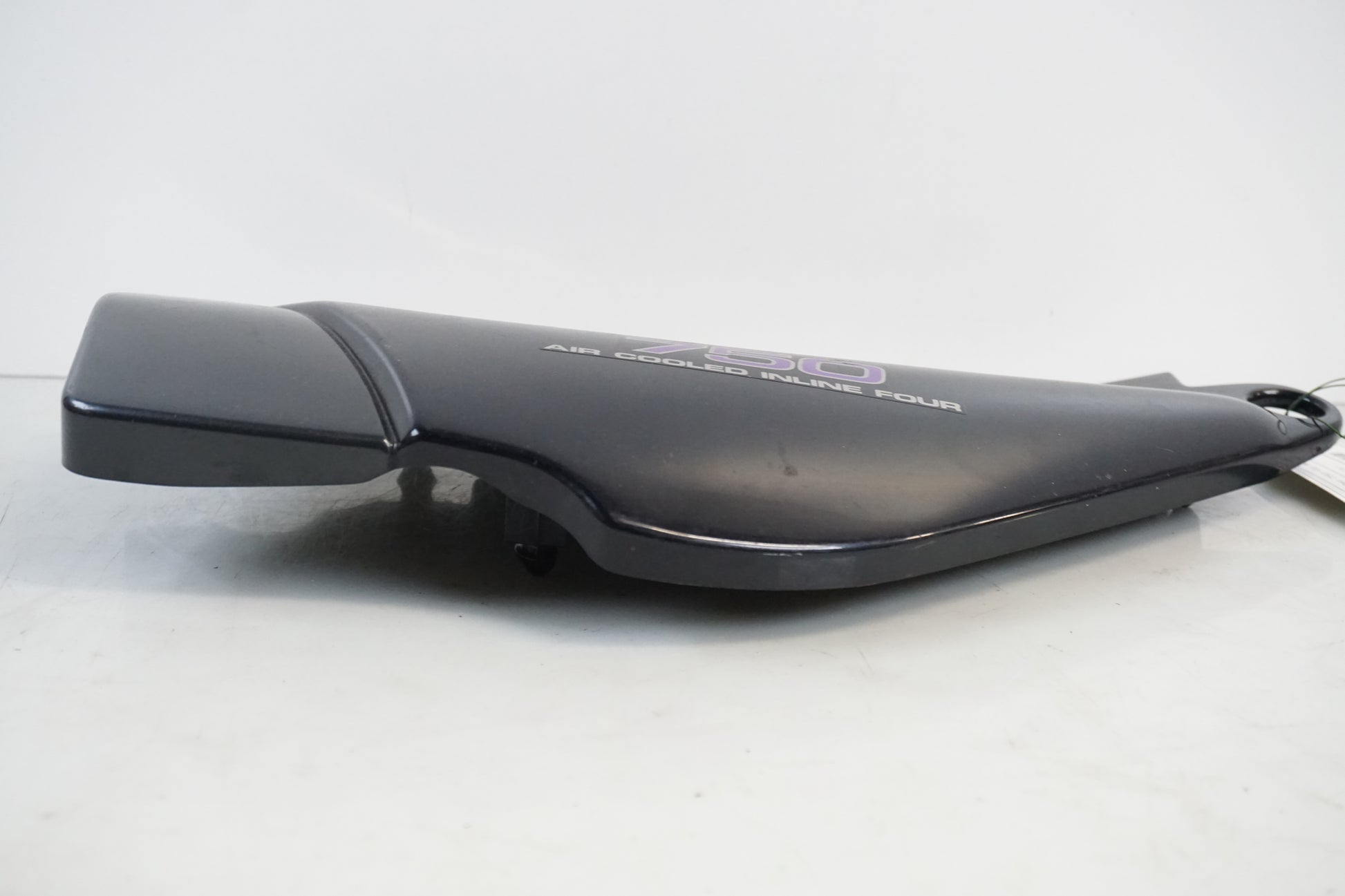 Baksidan på Sidopanel från en Kawasaki Zephyr 750 -1991 motorcykel.