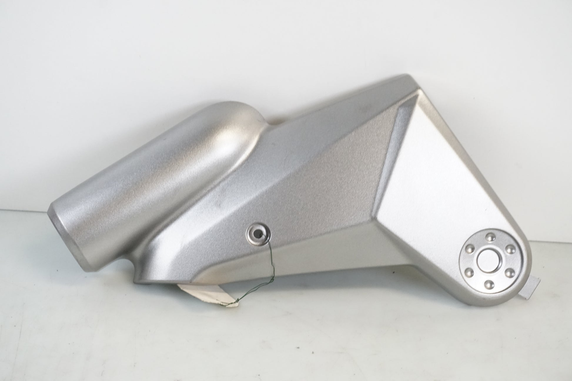 Framsidan på Sidopanel från en Kawasaki KLE 650 -2007 motorcykel.