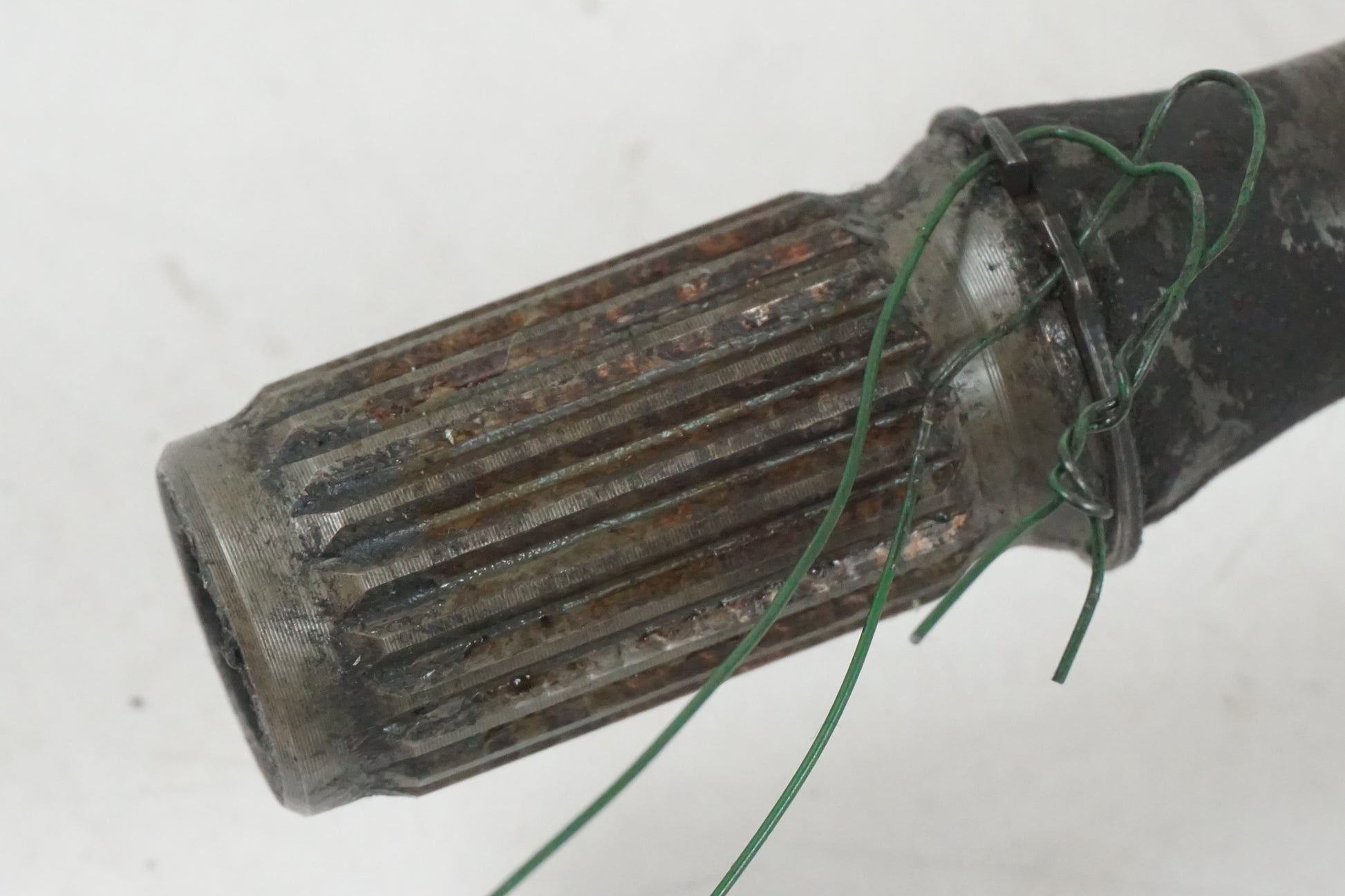 Snett nerifrån på Slutväxel från en Yamaha FJR 1300 -2001 motorcykel.