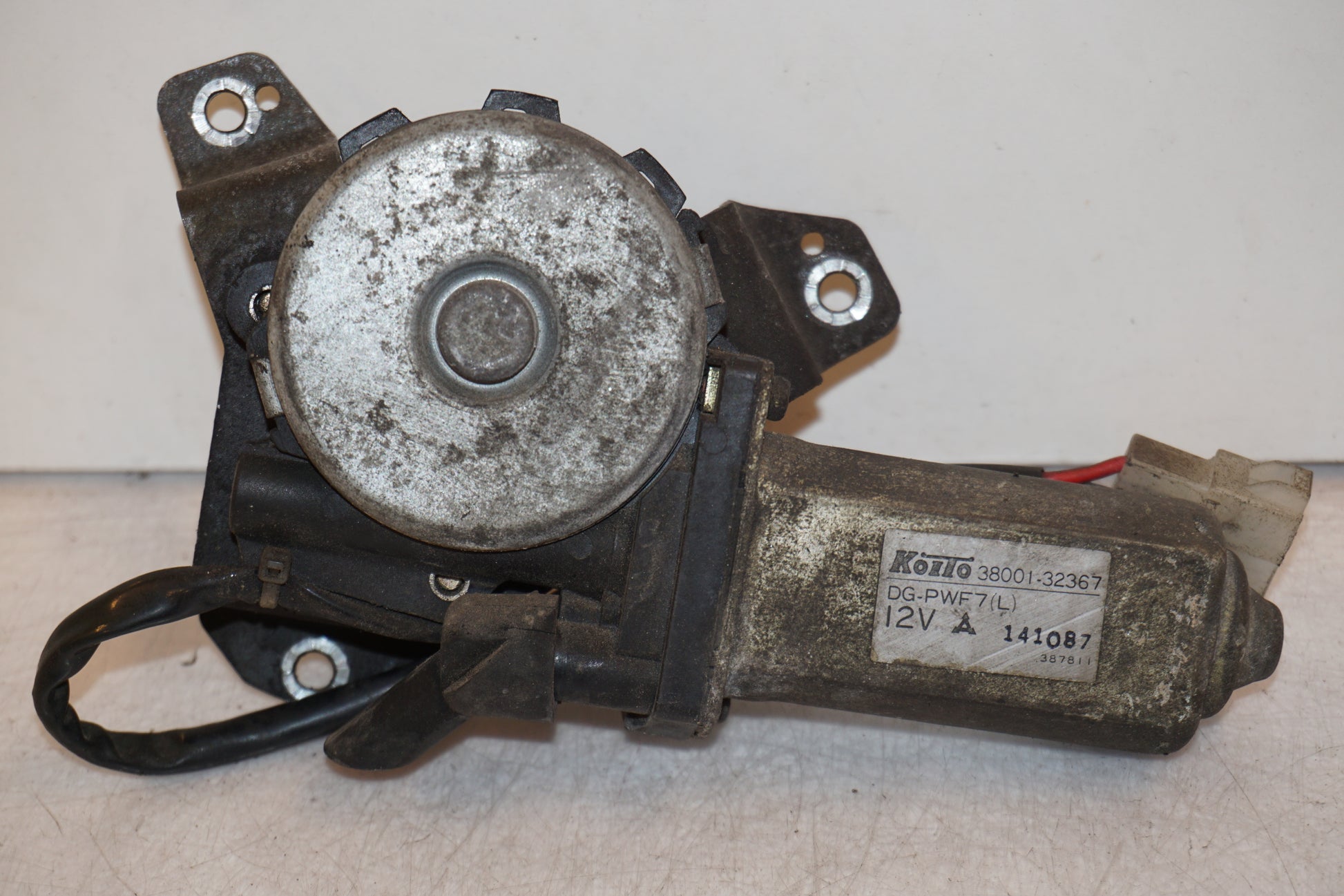 Framsidan på Vindrutemotor från en Suzuki GSX 1100 F -1988 motorcykel.