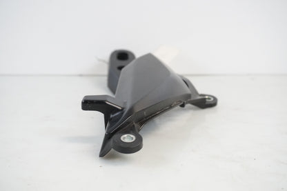 Höger sida på Blinkersfäste från en Honda CBR 600 RR -2007 motorcykel.