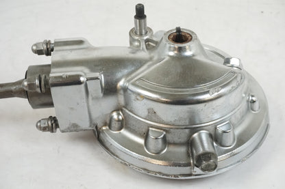 Snett nerifrån på Slutväxel från en Yamaha XV 1100 -1995 motorcykel.