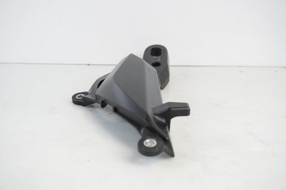 Extrabild5 på Blinkersfäste från en Honda CBR 600 RR -2007 motorcykel.