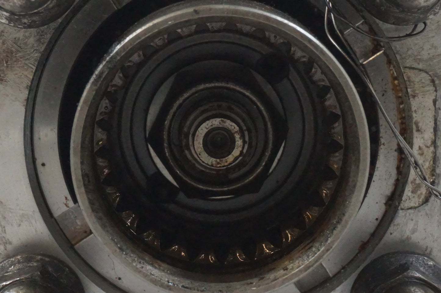 Extrabild3 på Slutväxel från en Yamaha BT 1100 -2002 motorcykel.