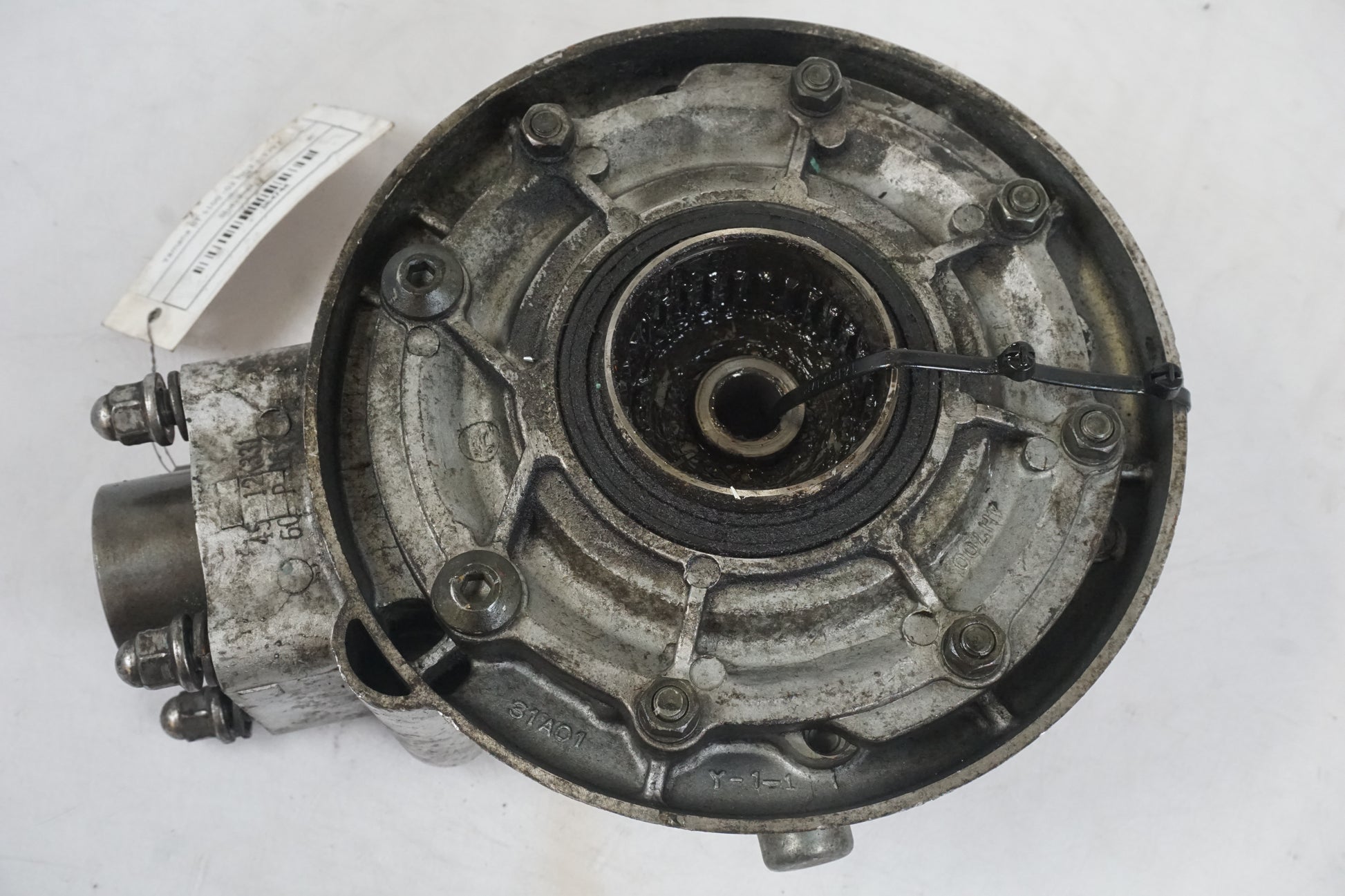 Extrabild4 på Slutväxel från en Yamaha BT 1100 -2002 motorcykel.