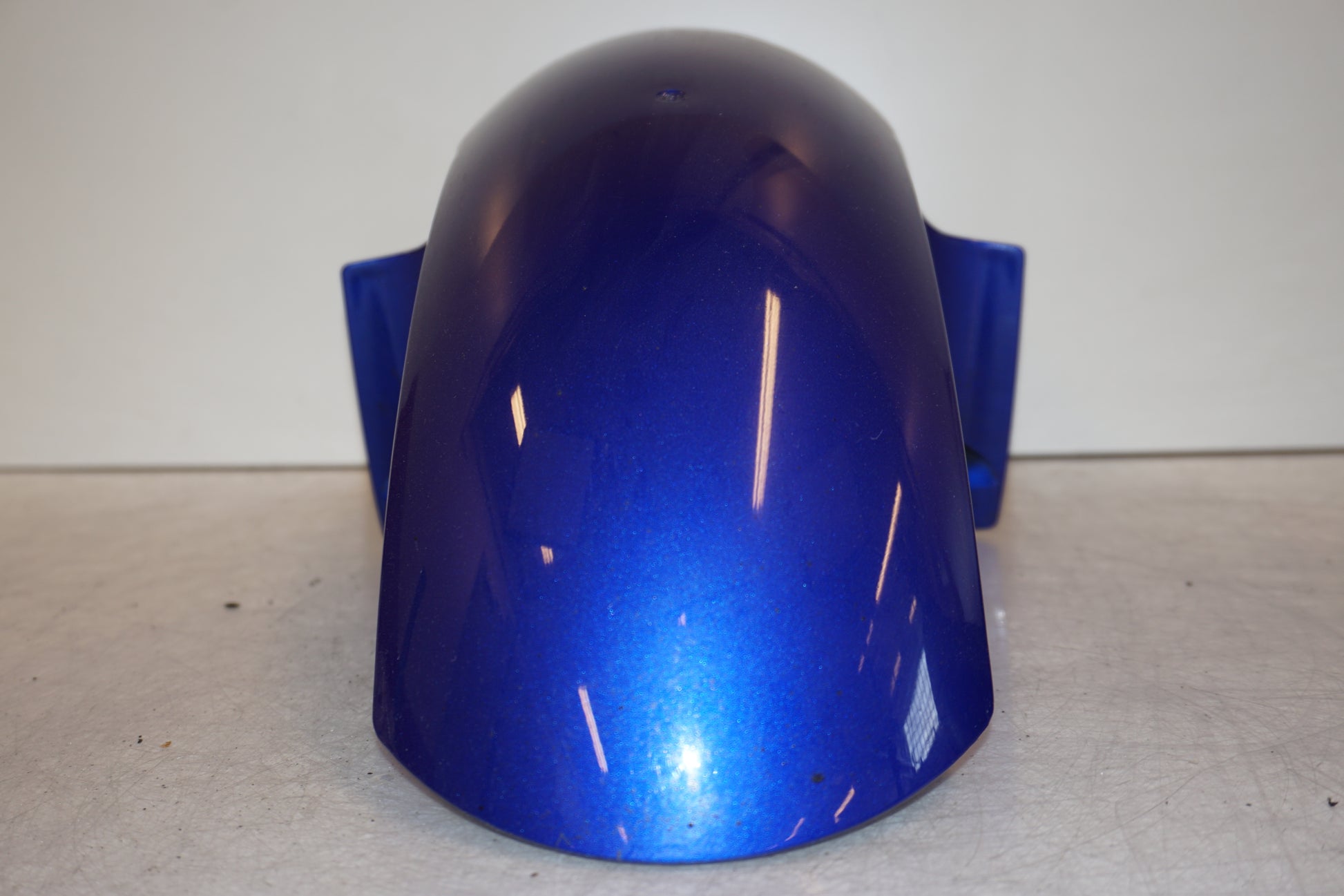 Baksidan på Framskärm från en Yamaha YZF R6 -2011 motorcykel.