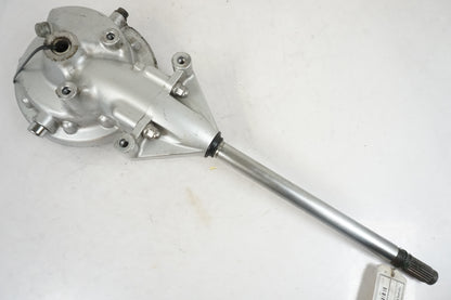 Framsidan på Slutväxel från en Yamaha XVS 1100 -2002 motorcykel.