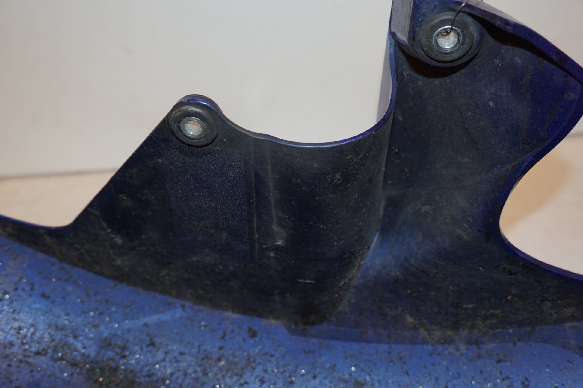 Extrabild3 på Framskärm från en Yamaha YZF R6 -2011 motorcykel.