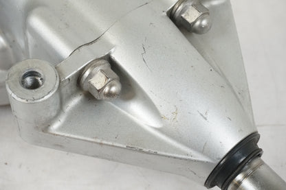 Vänster sida på Slutväxel från en Yamaha XVS 1100 -2002 motorcykel.