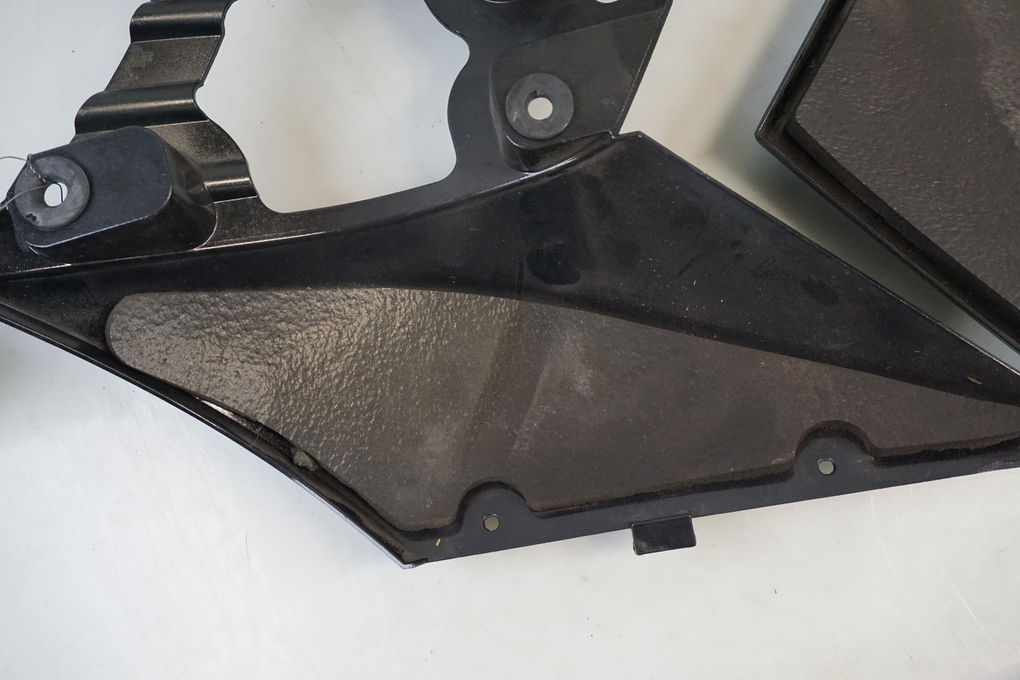 Extrabild2 på Sidkåpa från en Kawasaki ZZ-R 1400 -2010 motorcykel.