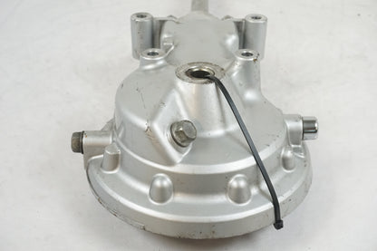 Snett nerifrån på Slutväxel från en Yamaha XVS 1100 -2002 motorcykel.