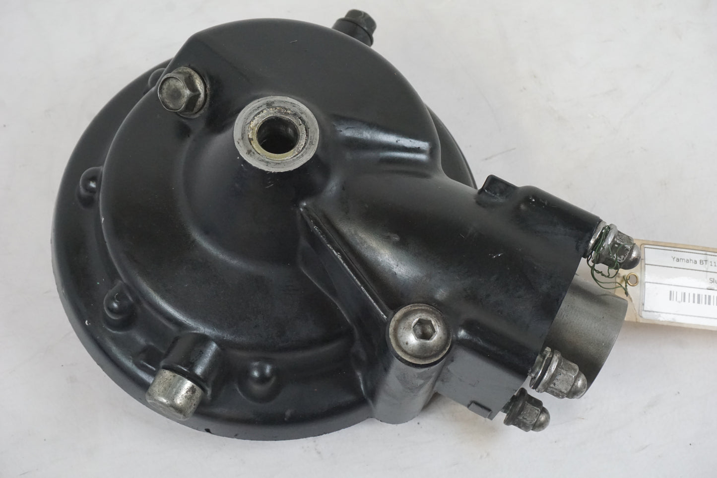 Framsidan på Slutväxel från en Yamaha BT 1100 -2004 motorcykel.